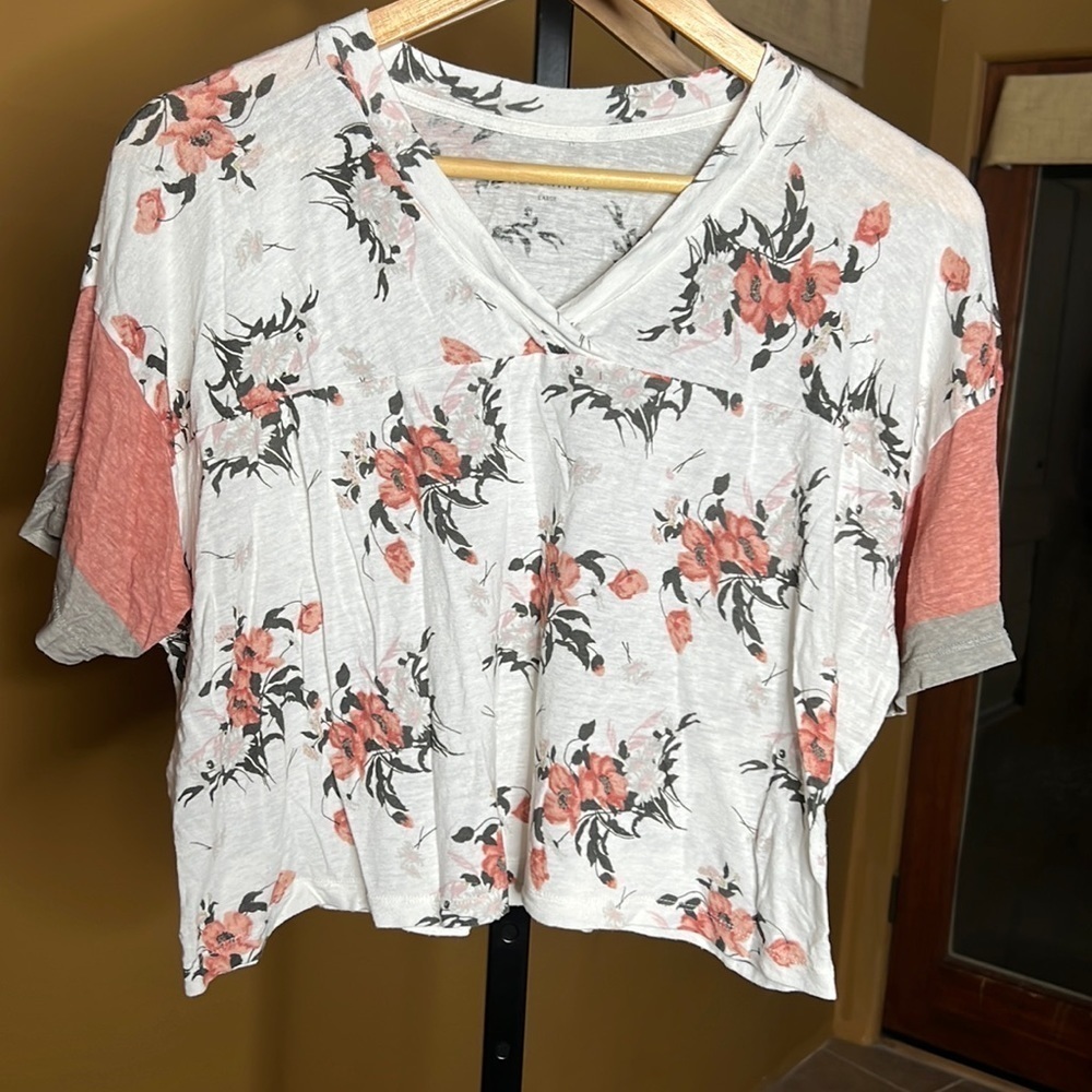 All Saints Floral Sporty Crop Tee Shirt Size Large